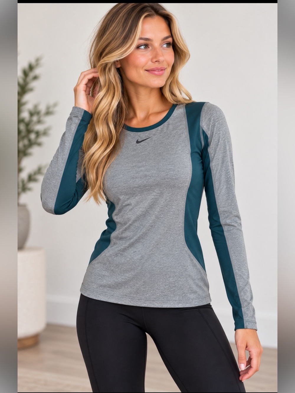 Nike Dri FIT Women’s Small Gray Teal Long Sleeve Athletic Running Top